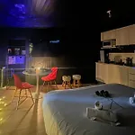 Loveroom Adults Only Jacuzzi Vieille Апартаменты Анси