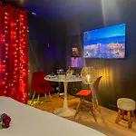 Loveroom Adults Only Jacuzzi Vieille