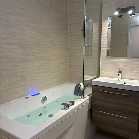 Apartment Loveroom Adults Only Jacuzzi Vieille *